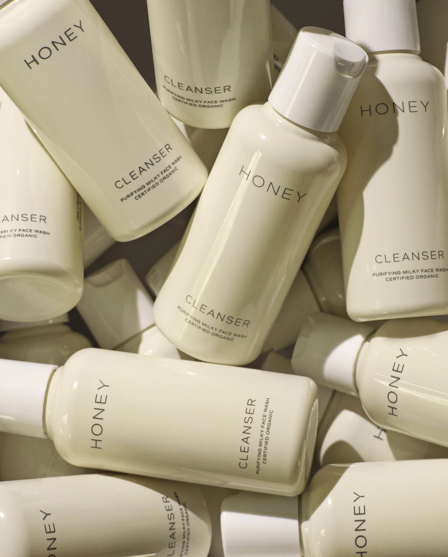 HONEY Travelsize Cleanser 60 ml - CO LABEL