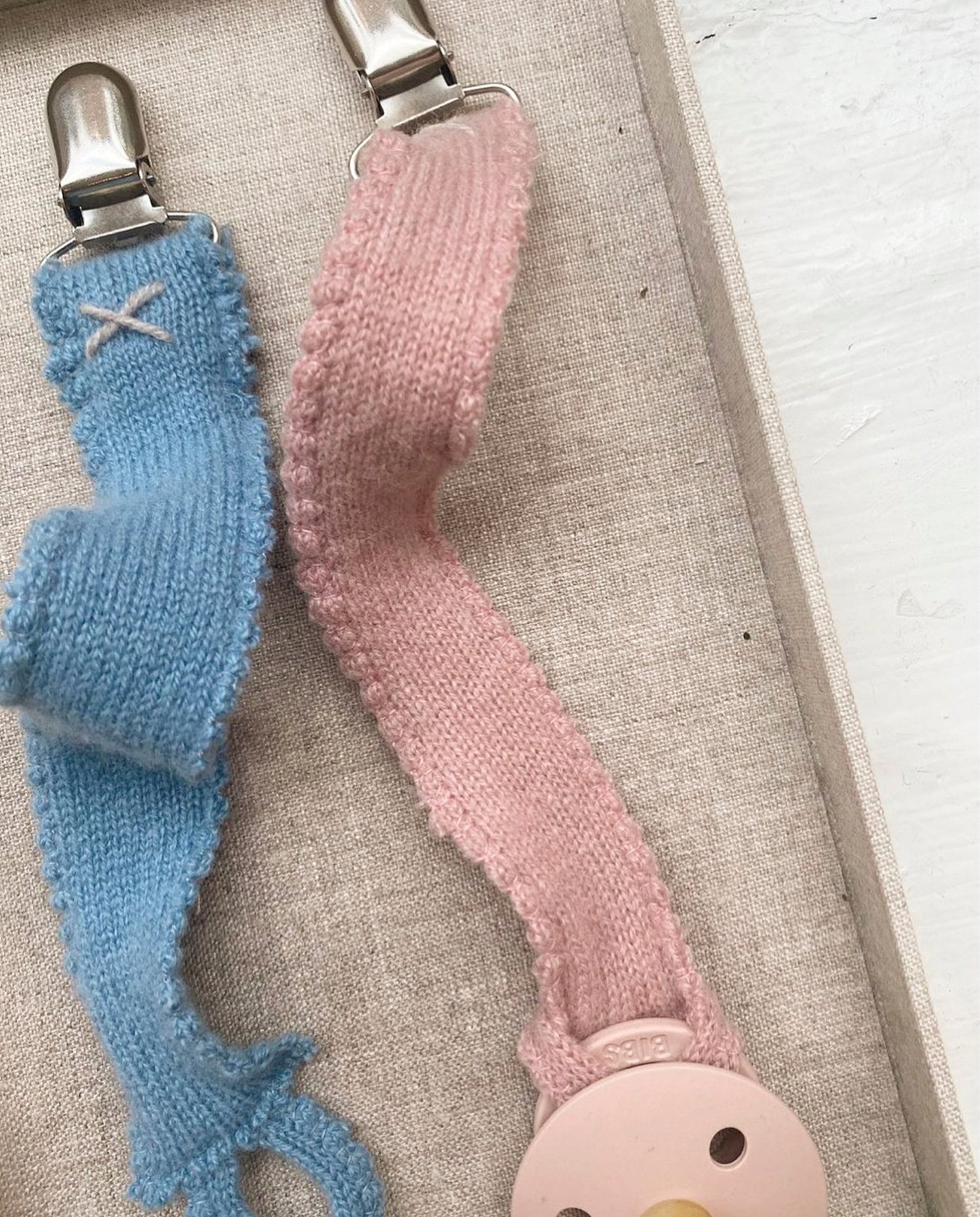 PRC - PACIFIER CLIP - CO LABEL